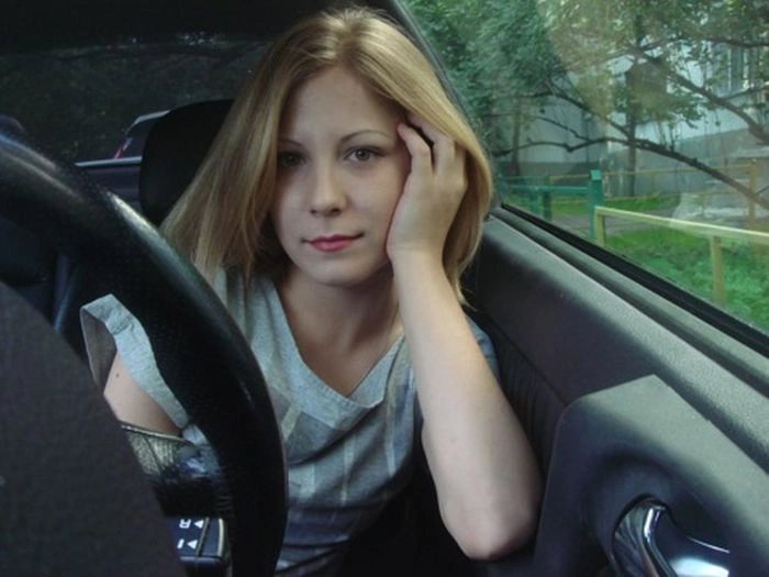 Дівчина-автомеханік шукає роботу (3 фото + текст) – фото 2