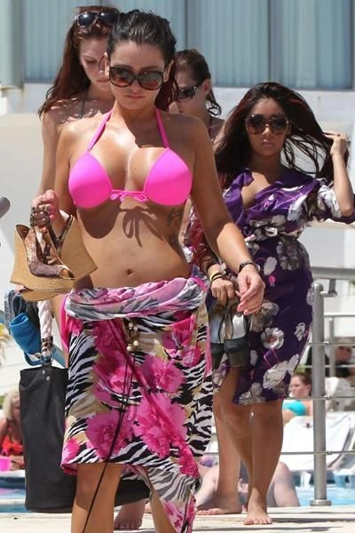 Сексуальні знаменитості в рожевих бікіні (47 фото) – фото 24