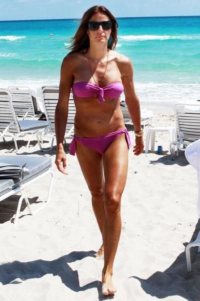 Сексуальні знаменитості в рожевих бікіні (47 фото) – фото 25