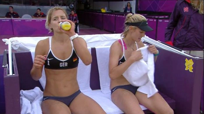 Обожнюю жіночий пляжний волейбол (25 фото) – фото 6