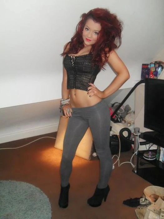 Граціозні дівчата в лосинах (51 фото) – фото 21