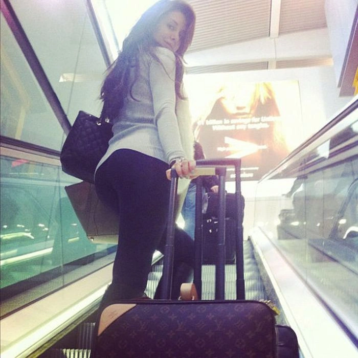 Граціозні дівчата в лосинах (51 фото) – фото 23