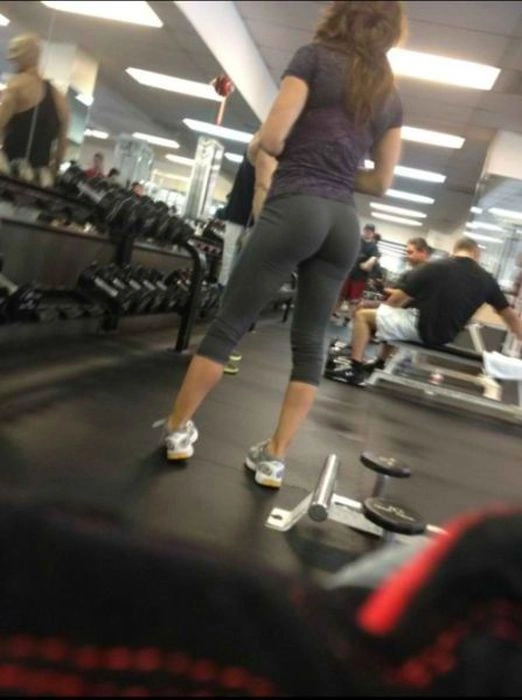 Граціозні дівчата в лосинах (51 фото) – фото 35