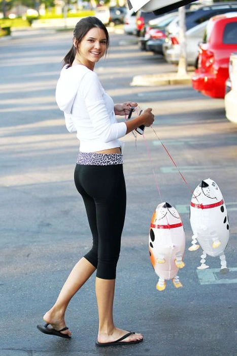 Граціозні дівчата в лосинах (51 фото) – фото 43