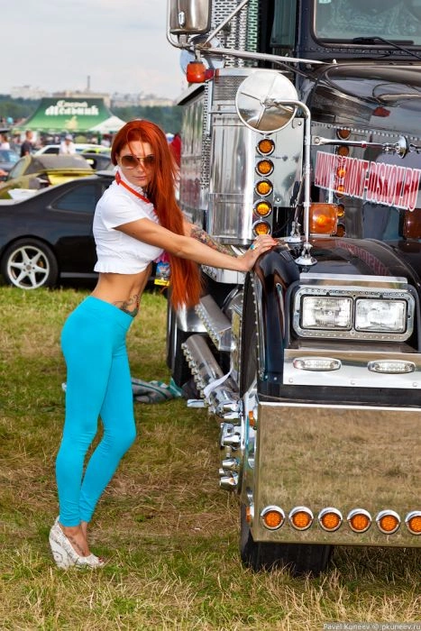 Чарівні дівчата з фестивалю Автоекзотика 2012 (37 фото) – фото 35