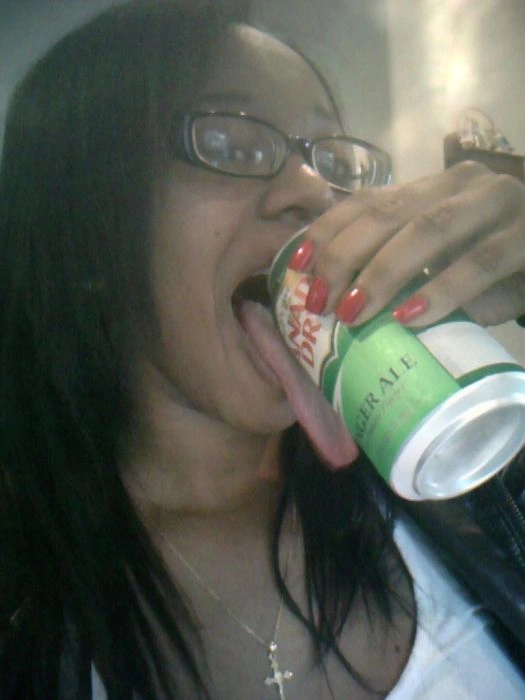 Дівчина з найдовшою мовою на планеті (19 фото) – фото 7