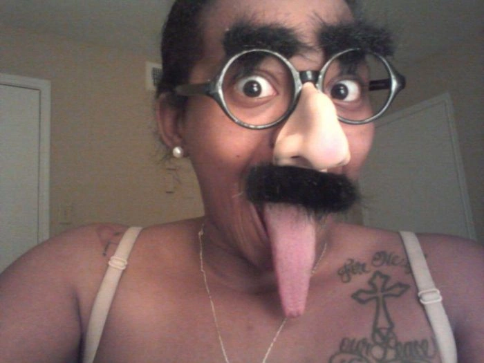 Дівчина з найдовшою мовою на планеті (19 фото) – фото 19