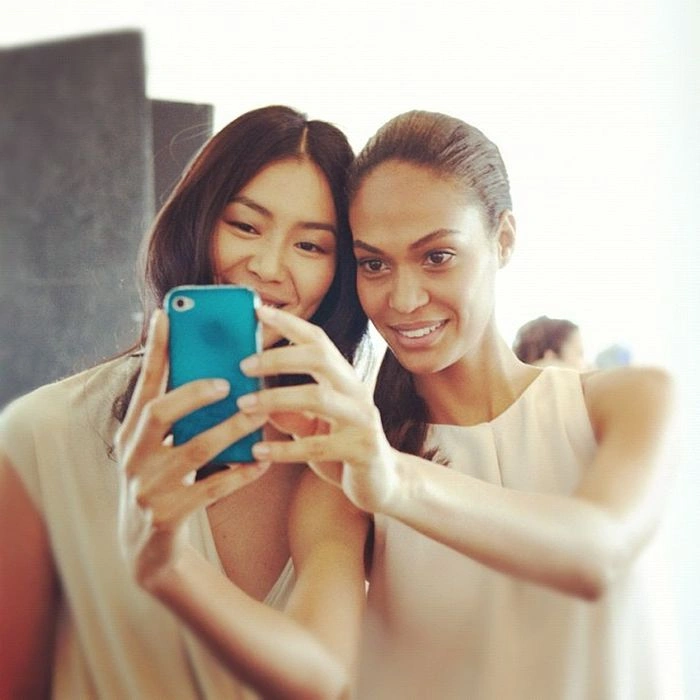 Дівчата Victoria's Secret за лаштунками (42 фото) – фото 33