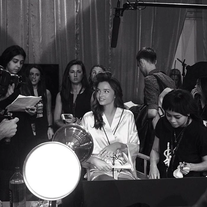 Дівчата Victoria's Secret за лаштунками (42 фото) – фото 35