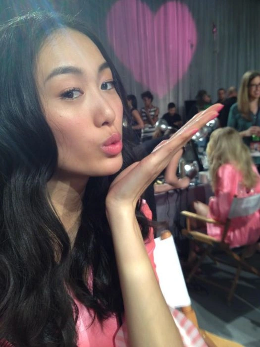 Дівчата Victoria's Secret за лаштунками (42 фото) – фото 42