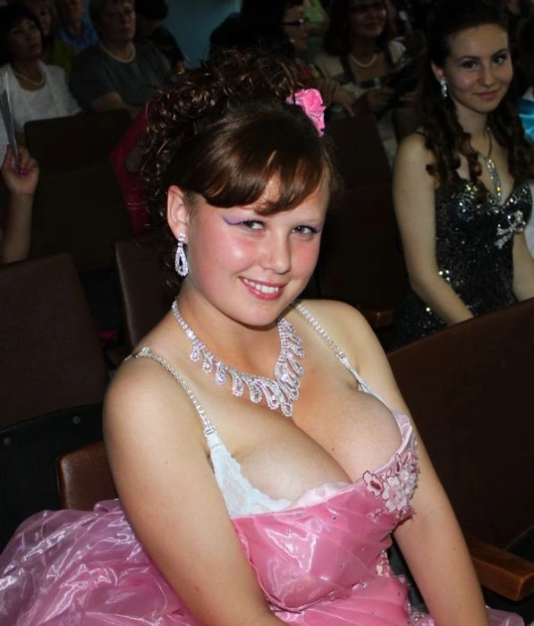 Шановні випускниці 2012 року (36 фото) – фото 9