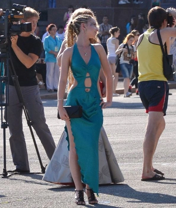 Шановні випускниці 2012 року (36 фото) – фото 13