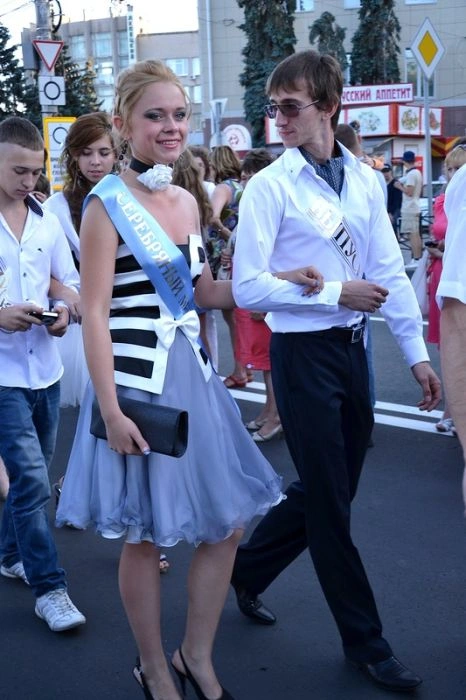 Шановні випускниці 2012 року (36 фото) – фото 18