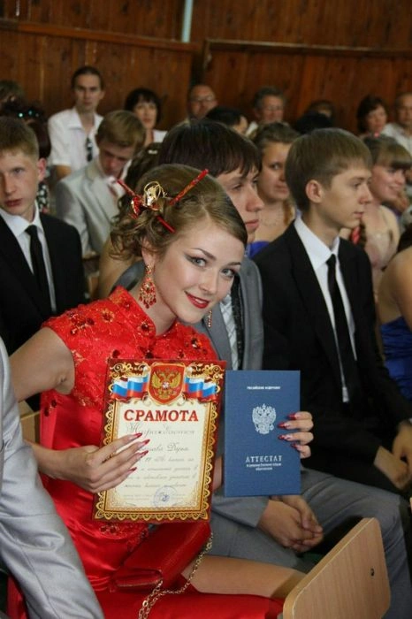 Шановні випускниці 2012 року (36 фото) – фото 22