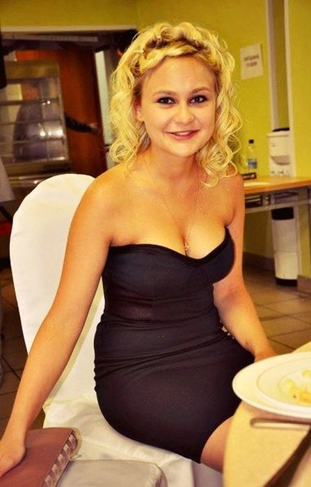 Шановні випускниці 2012 року (36 фото) – фото 26