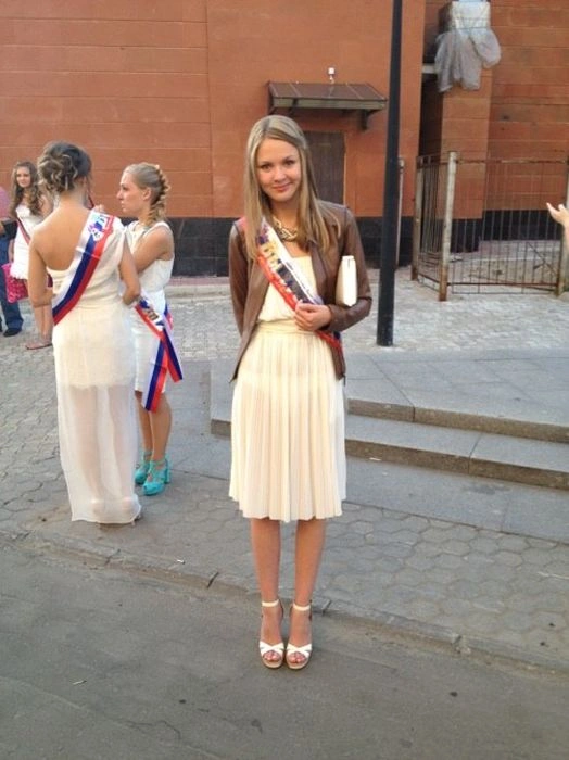 Шановні випускниці 2012 року (36 фото) – фото 29