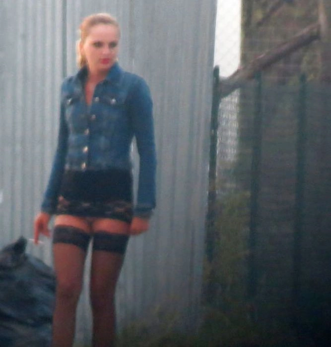 Італійські легкодоступні дівчата. Частина 2 (32 фото) – фото 21