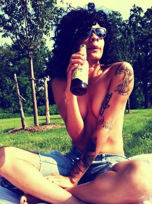 Чудові татуювання на струнких дівчатах (50 фото) – фото 7