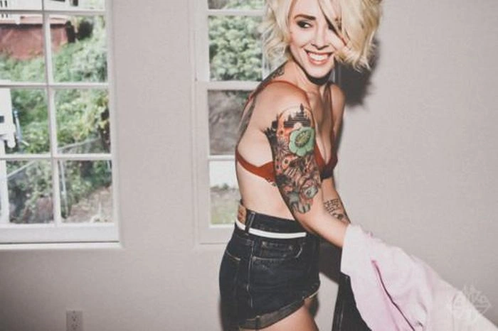 Чудові татуювання на струнких дівчатах (50 фото) – фото 15