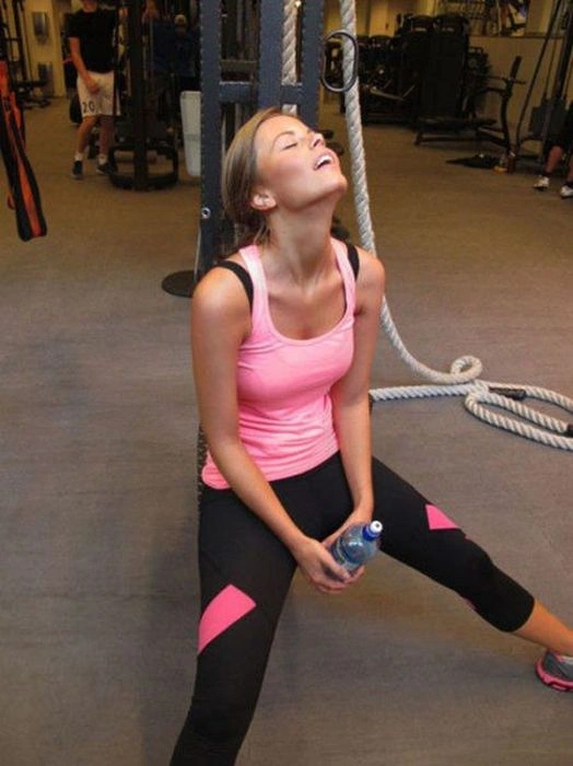 Худі дівчата, які займаються спортом (47 фото) – фото 36