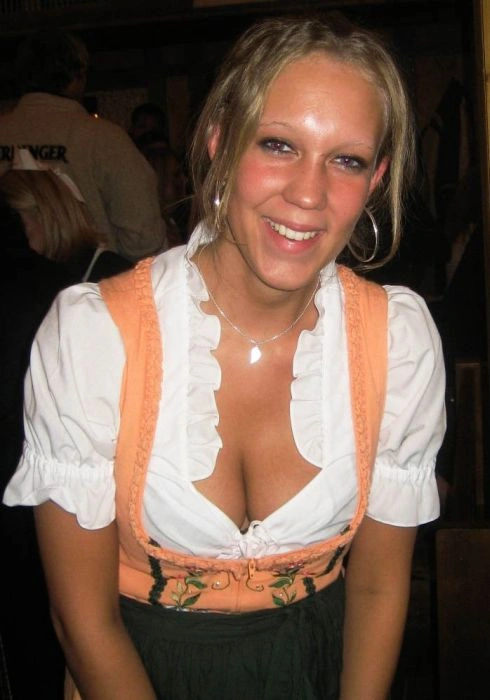 Дівчата з пивного фестивалю Октоберфест 2012 (66 фото) – фото 23