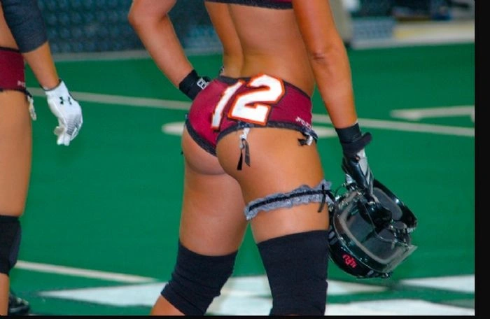 Дівчата та американський футбол (26 фото) – фото 10