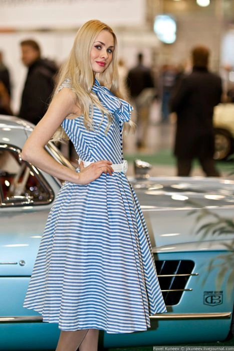 Дівчата та автомобілі ретро (35 фото) – фото 2