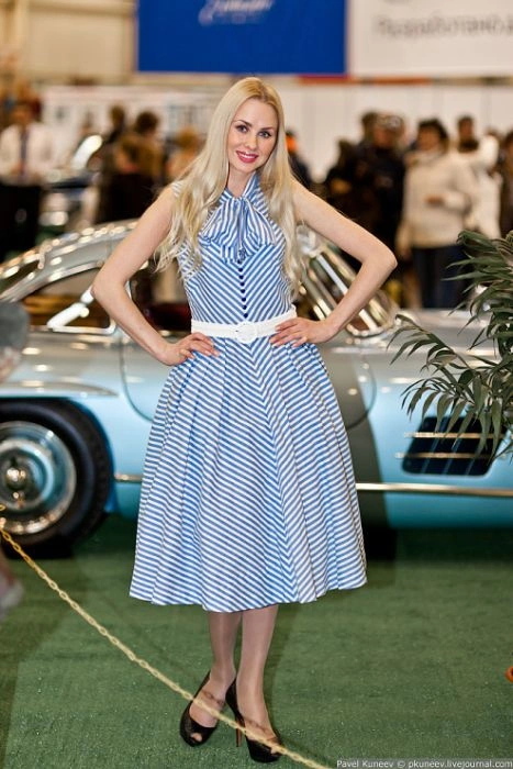 Дівчата та автомобілі ретро (35 фото) – фото 17