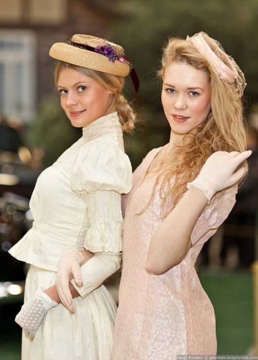 Дівчата та автомобілі ретро (35 фото) – фото 28