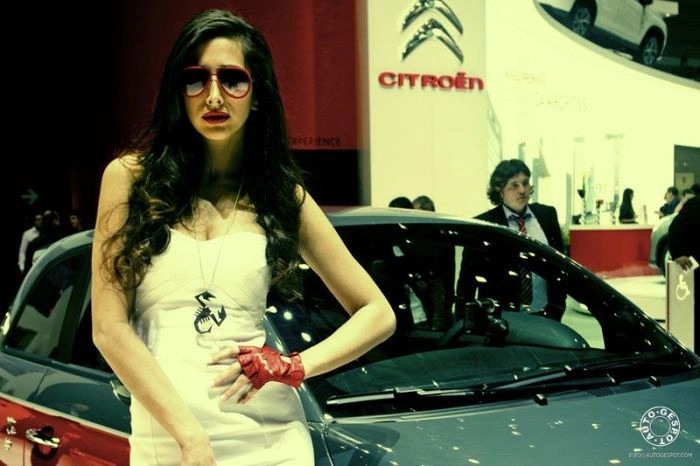 Дівчата з Женевського автосалону. Частина 2 (68 фото) – фото 67