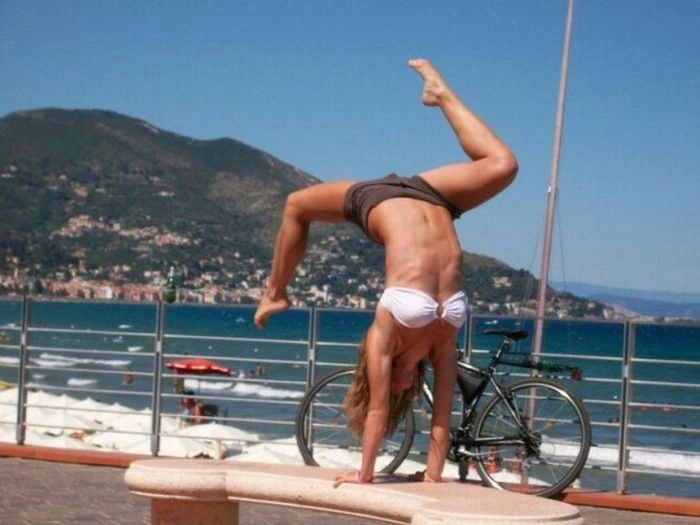 Стрункі дівчата дбають про свою фігуру (55 фото) – фото 41