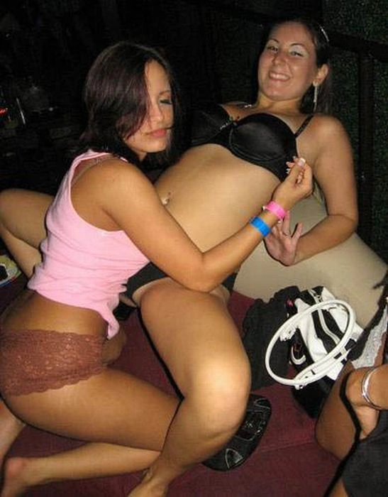 Дівчата у нижній білизні (92 фото) – фото 85