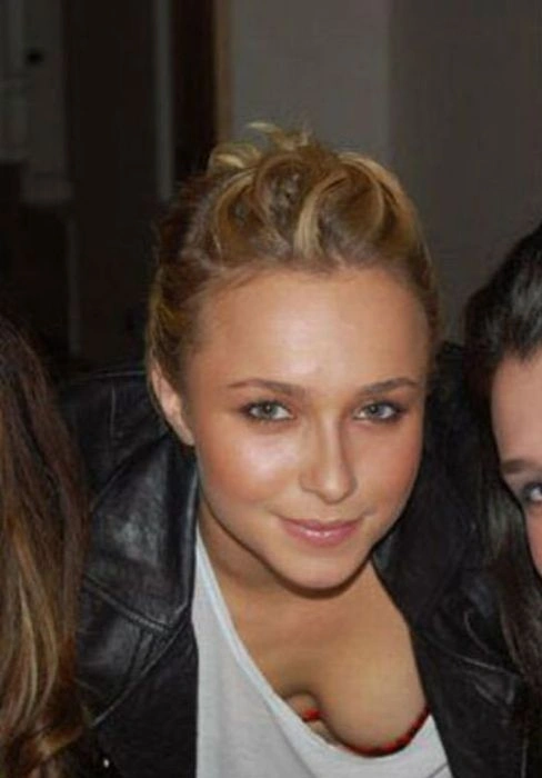 Дівчата з розкішним декольте (31 фото) – фото 24