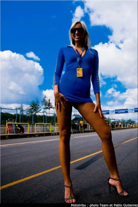 Дівчата з автогонок (70 фото) – фото 30