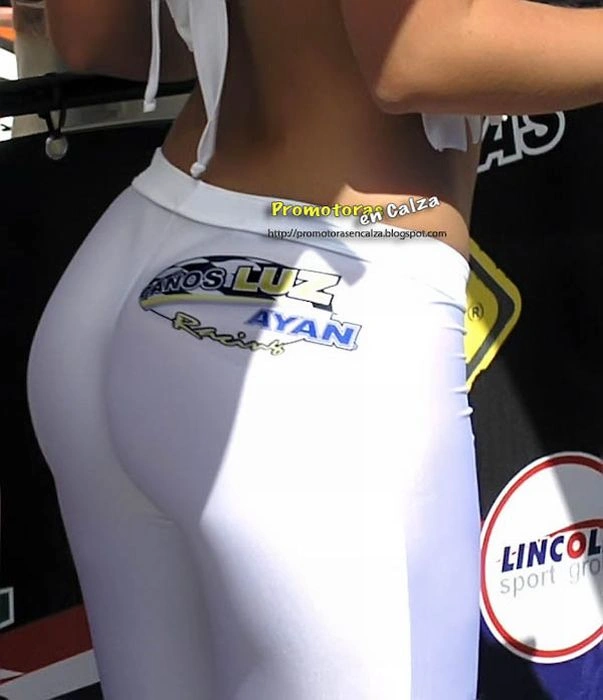 Дівчата з автогонок (70 фото) – фото 47