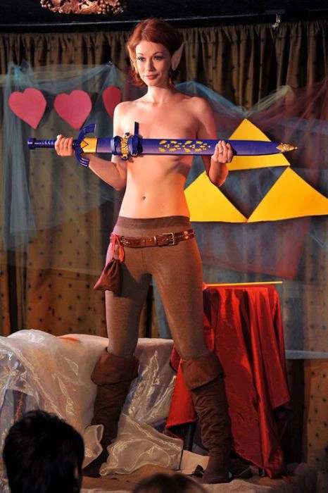 Гарні дівчата, які роблять дивні речі. Частина 5 (70 фото) – фото 7