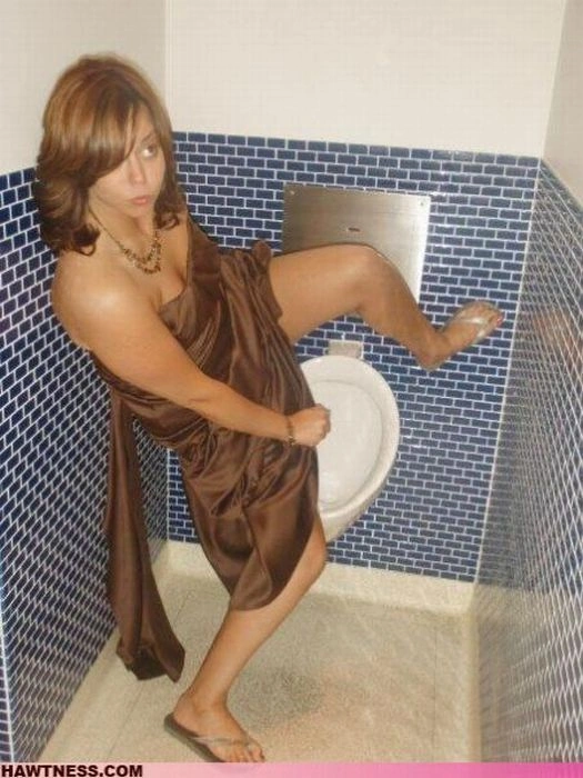 Гарні дівчата, які роблять дивні речі. Частина 5 (70 фото) – фото 35