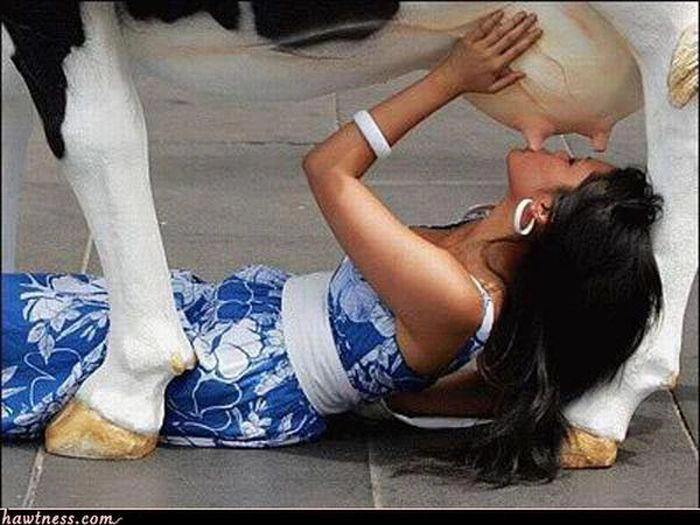 Гарні дівчата, які роблять дивні речі. Частина 5 (70 фото) – фото 56