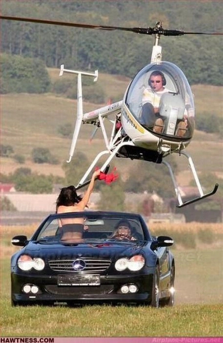 Гарні дівчата, які роблять дивні речі. Частина 5 (70 фото) – фото 67