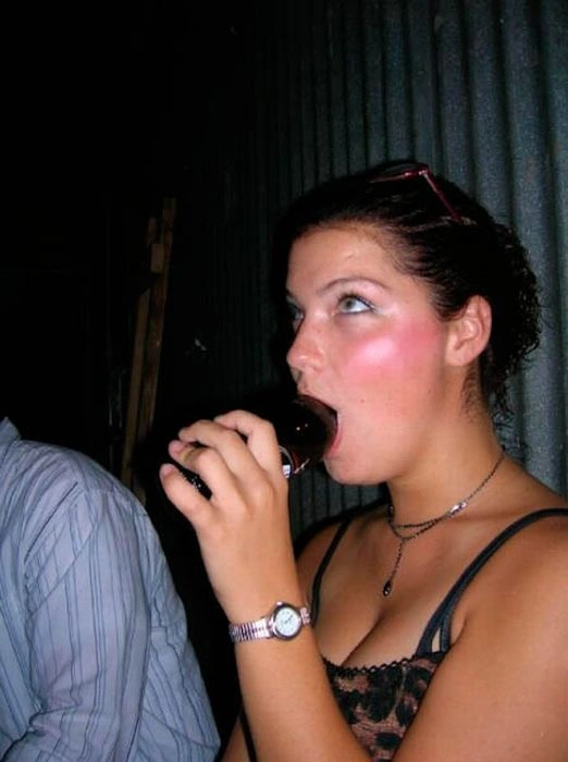 Дивні способи пити пиво (46 фото) – фото 12