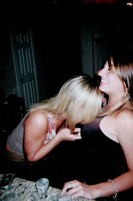 Дівчата п'ють алкоголь (27 фото) – фото 16