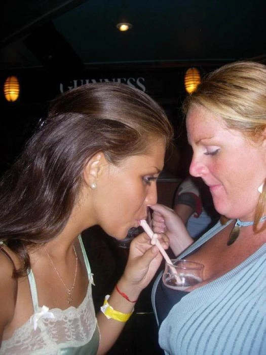 Дівчата п'ють алкоголь (27 фото) – фото 27