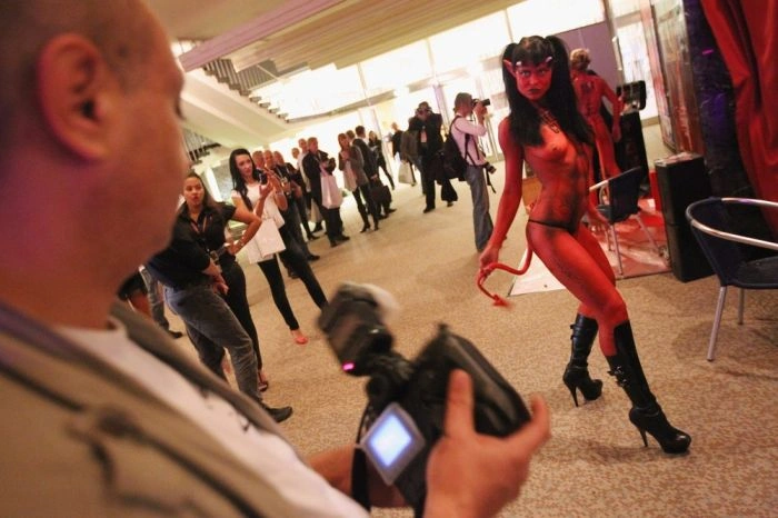 Фотографії з берлінського еротичного ярмарку Venus 2010 (12 фото) НЮ – фото 11