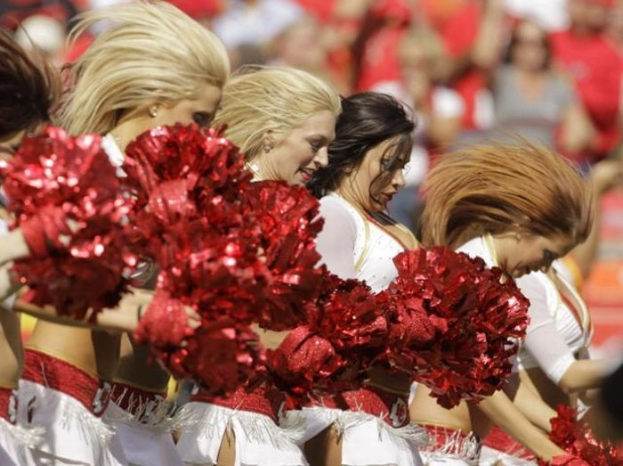 Сексуальні дівчата з групи підтримки (50 фото) – фото 4