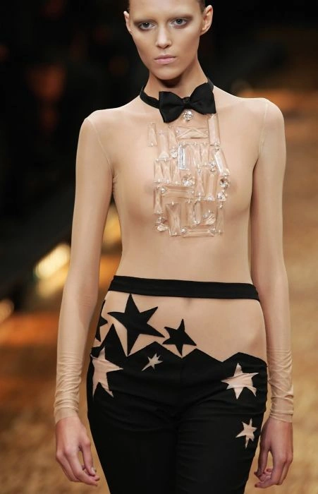 Дивна мода на відкрите верхнє вбрання (56 фото) – фото 5