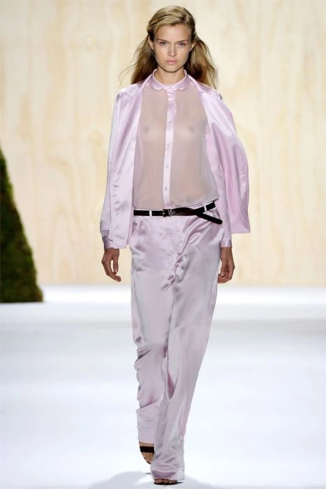 Дивна мода на відкрите верхнє вбрання (56 фото) – фото 54