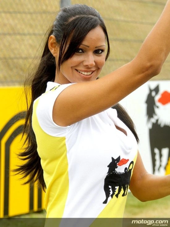 Дівчата з автогонок (66 фото) – фото 8