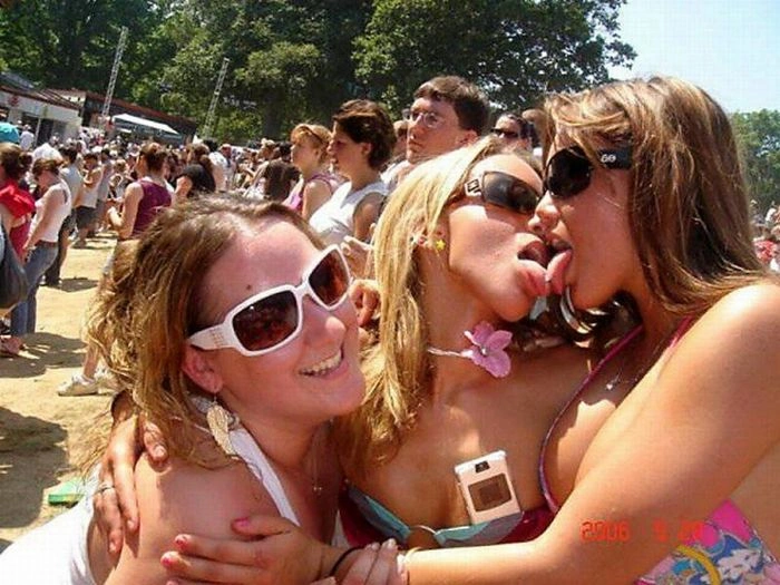 Дівчата цілуються (129 фото) – фото 16