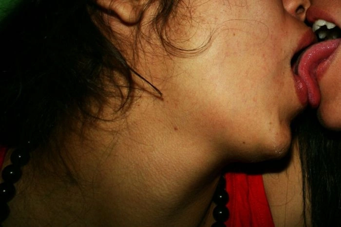 Дівчата цілуються (129 фото) – фото 19