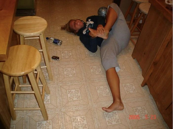 Милі дівчата з вивихнутими ногами (18 фото) – фото 13